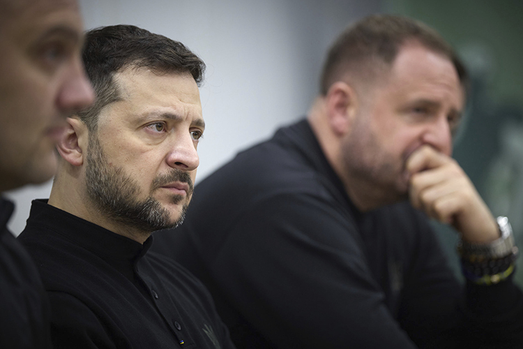Началу переговоров России и Украины будет предшествовать встреча Зеленского с президентом Турции Реджепом Тайипом Эрдоганом в Анкаре, утверждает источник ТАСС