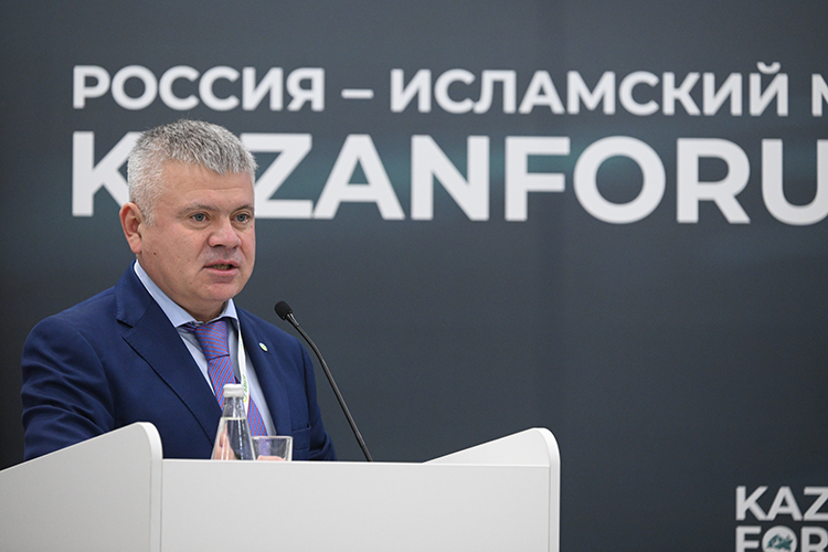 Принципам AAOFI следует Сбер, сообщил старший вице-президент ПАО «Сбербанк» Олег Ганеев. «Видим здесь большой потенциал. Очень большой сегмент в нашей стране ждет структурирования продуктов по данным принципам»