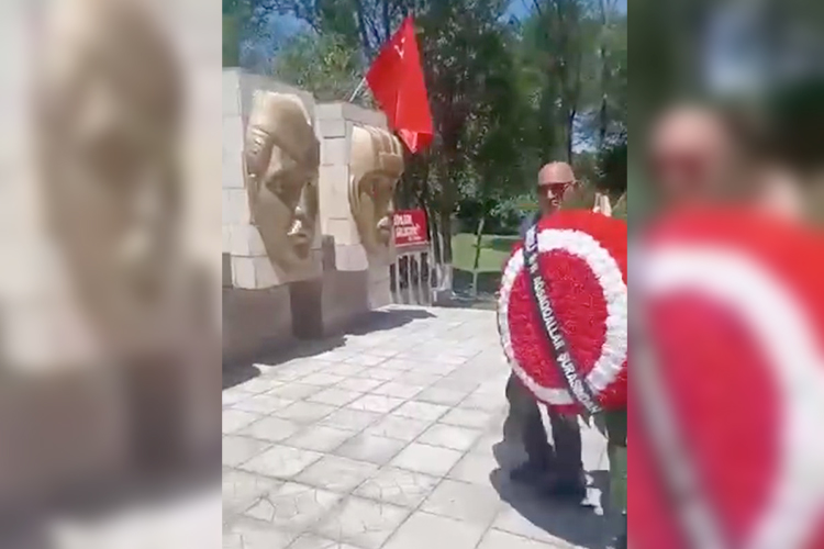 В Имишлинском районе Азербайджана 9 мая разгорелся свой скандал, также связанный с незакрытым советским гештальтом. На аллее, где проводилось мероприятие, был вывешен флаг бывшего СССР и государственный флаг Азербайджана.