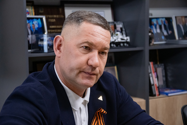 «По утрам я бужу детей со словами — новый день пришел, новые возможности, новые друзья! Когда дети на примере родителей видят, что работа приносит радость и драйв, это лучший способ воспитания»