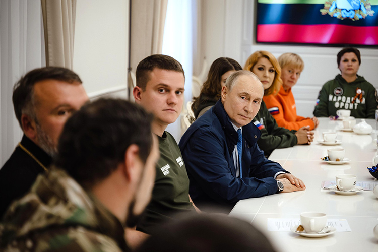 «Своей оценкой заслуг и качеств главы РПЦ Путин фактически напутствовал патриарха на ответственную миссию»
