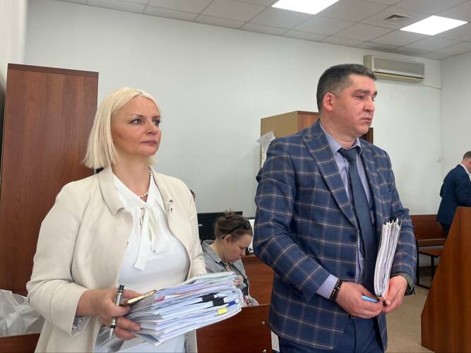 Адвокаты четы Изаак Алла Агарева и Альберт Сафин