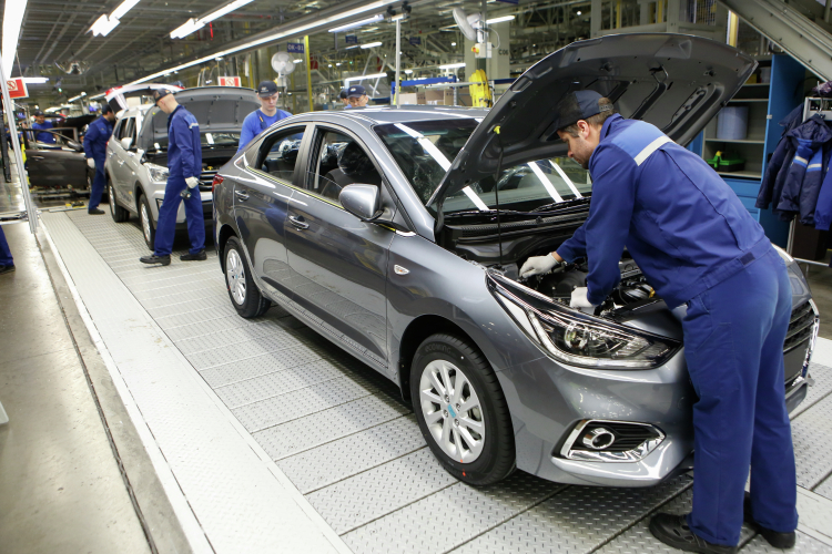 Автомобили компаний Kia и Hyundai начали выпускаться в России под маркой Solaris