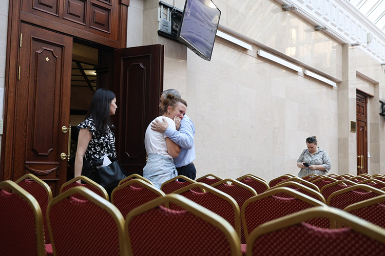 Во время оглашения приговора слезы были на глазах у представителей всех сторон