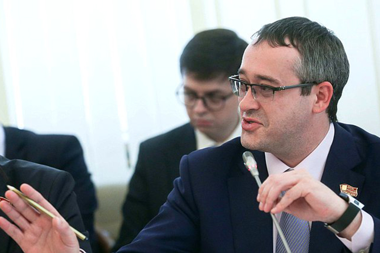 Алексей Шапошников: «Молодежь — это будущее нации, но именно она сегодня наиболее уязвима перед лицом гибридных войн»