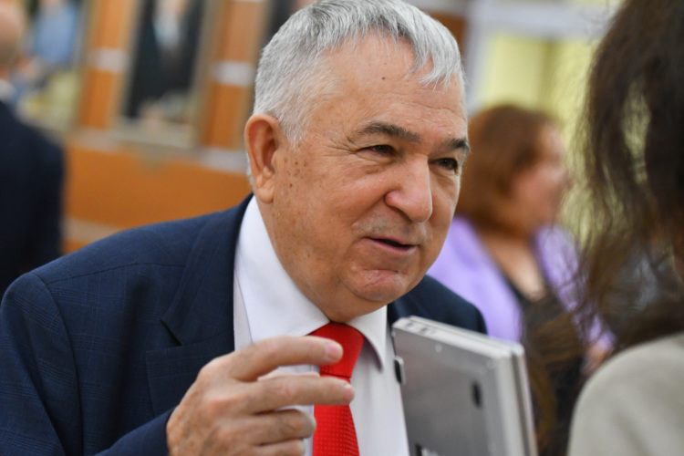 КПРФ выдвинула своим кандидатом первого секретаря республиканского комитета КПРФ, депутата Госсовета РТ Хафиза Миргалимова