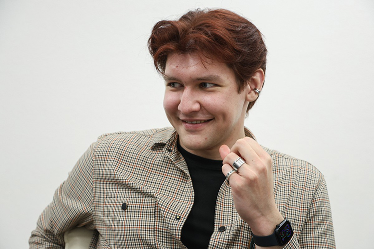«Думаю, мнение о клиповом мышлении у детей, во-первых, касается далеко не всех, а во-вторых, мне кажется, оно сильно преувеличено»