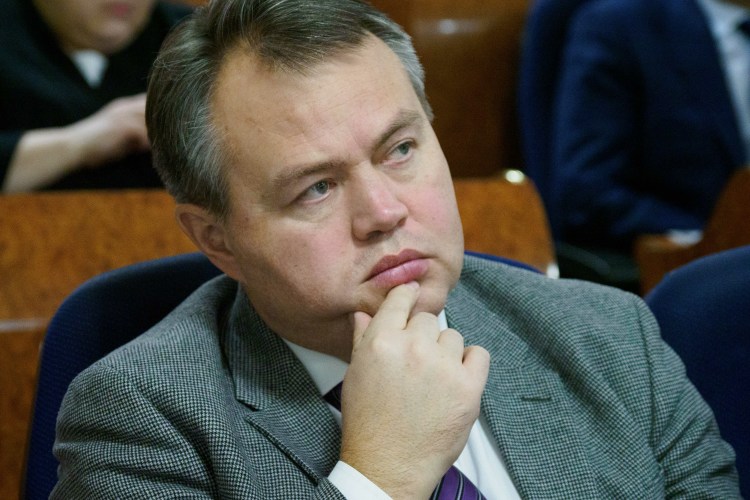 По словам Миннуллина, исполняющим обязанности министра здравоохранения станет Альмир Абашев