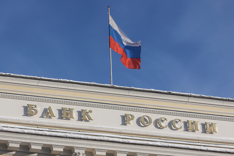 С сентября 2022-го ключевая ставка ни разу не снижалась, а с октября 2024-го держалась на историческом пике 21% годовых