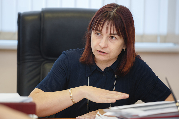 Анна Свирина: «Как натянуть чахнущую «внебюджетную» сову на растущий глобус вузовских расходов?»
