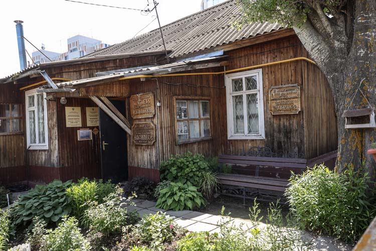 Дом художника в поселке Васильево в Зеленодольском районе, что в 40 минутах езды от Казани