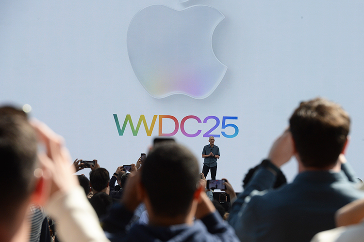 Apple представила на WWDC 2025 обновление операционной системы для iPhone iOS 26. Это самый серьезный редизайн за последнее время