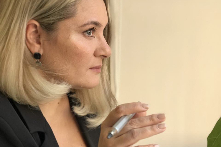 Главный архитектор ТИГП Елена Валеева: «Если посмотреть по плану, то новое здание занимает ровно пятно демонтированного дебаркадера. И на нижнем этаже, как и планировалось, будет продолжение центра народных промыслов»