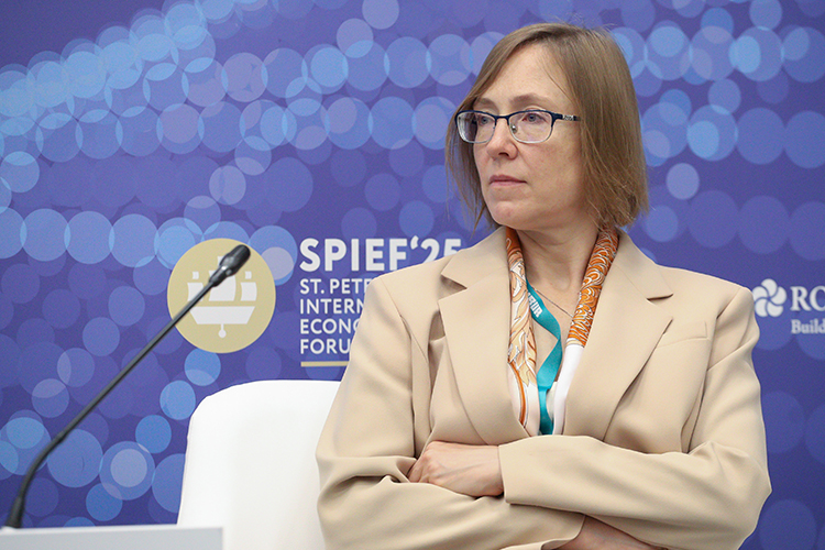 Дарья Борисова: «Мы должны дать те материалы, которые сделают лучше отрасли строительства, упаковки, автомобилестроения, медицины, агропромышленного комплекса»