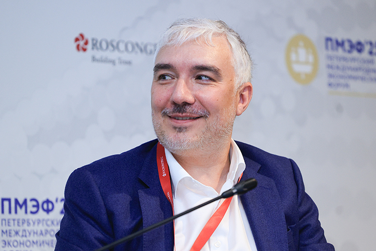 По мнению спецпредставителя президента по цифровому развитию Дмитрия Пескова, для решения соответствующей задачи нужно адаптировать советский опыт Госплана