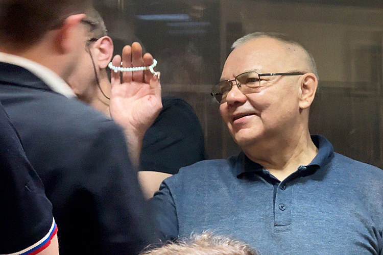 «Им с этим жить!»: Верховный суд РТ отправил «Перваков» в колонию на 70 лет