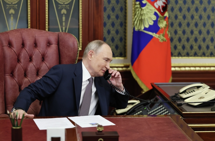 Владимир Путин подписал закон о создании национального мессенджера