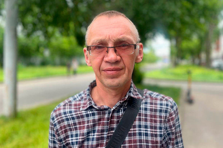 «Я бы раньше уехал, но мне пришлось жену уговаривать. Она мне говорила: «Ты что, с ума сошел?!» Но в итоге все нормально, приняла»