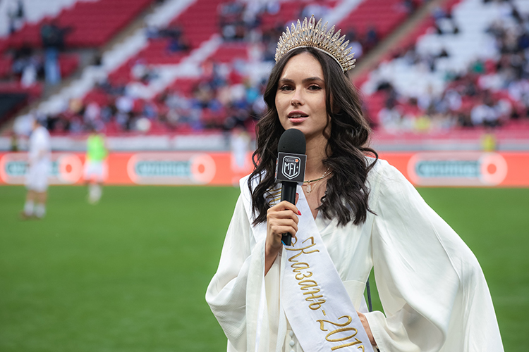 Камиля Харисова стала ведущей клубного канала «Спартака» и «Матч ТВ», еще она ведет прогноз погоды на ТНТ