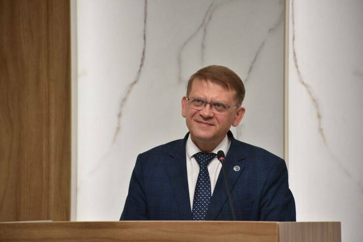 Рустем Хузин