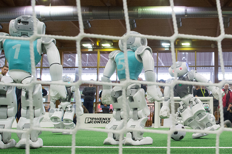 В Китае прошел первый в мире футбольный турнир Robo League среди автономных гуманоидных роботов