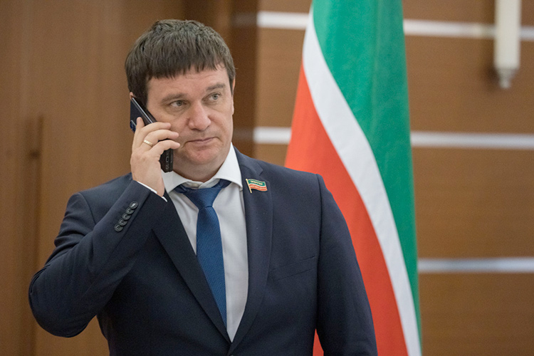 Замыкает первую десятку компания «Булгарстройкомплект». Ключевая фигура — Нияз Аитов, формальный владелец РСТК