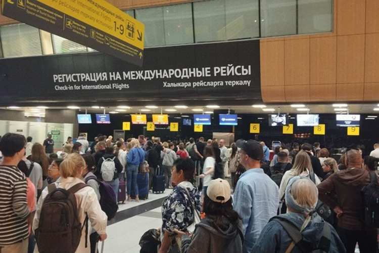 Завершилась министерская карьера Старовойта на фоне транспортного коллапса, возникшего в результате многочисленных ограничений на полеты в российских аэропортах