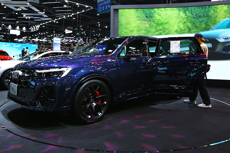 В Татарстане Audi ровно «отработала» на уровне 2024 года. За апрель – июнь 2025-го автомобили с четырьмя кольцами приобрели 29 наших земляков, столько же, как и в прошлом году