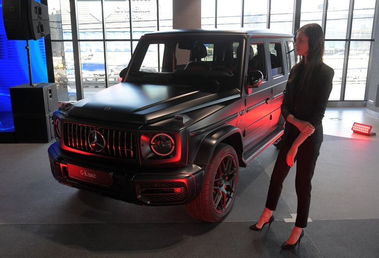 На 1-е место внутримарочного рейтинга вырвался выпускаемый под шильдиком Mercedes полноразмерный внедорожник G-класса