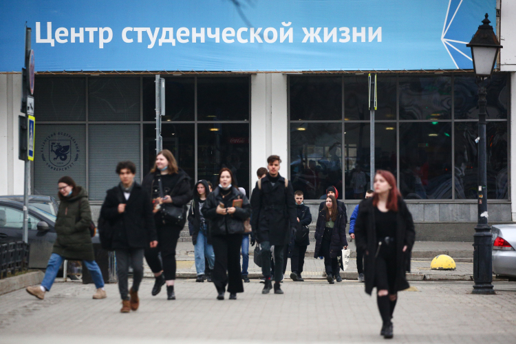 По нашим подсчетам, на очных программах специалитета и бакалавриата стоимость выросла в среднем на 14,5%