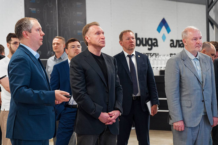 Предполагается, что на площадке ОЭЗ до 2029 года построят современный производственный комплекс для резидентов экономической зоны, реализующих проекты в сфере импортозамещения и технологического суверенитета