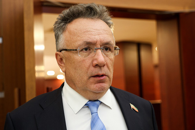 Ильшат Аминов: «Закон еще не принят, а изменения уже подписаны! Без обсуждений и законодательства.Это странная тенденция и она негативная»