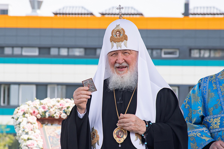 Патриарх Кирилл: «Мы знаем, что было то время, когда нам запрещали верить в Бога. Ничего не получалось! Верили, тайно крестили детей, совершали другие обряды как православные, так и мусульманские»