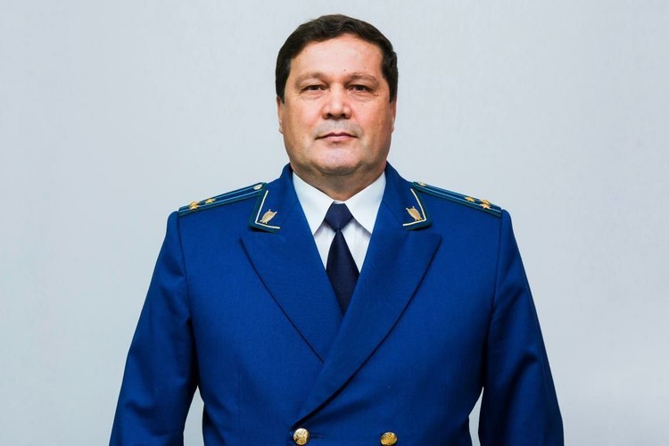 Пост прокурора Ютазинского района покинул 59-летний Александр Микеркин, который долгое время до этого работал в сфере надзора за соблюдением законов при исполнении уголовных наказаний