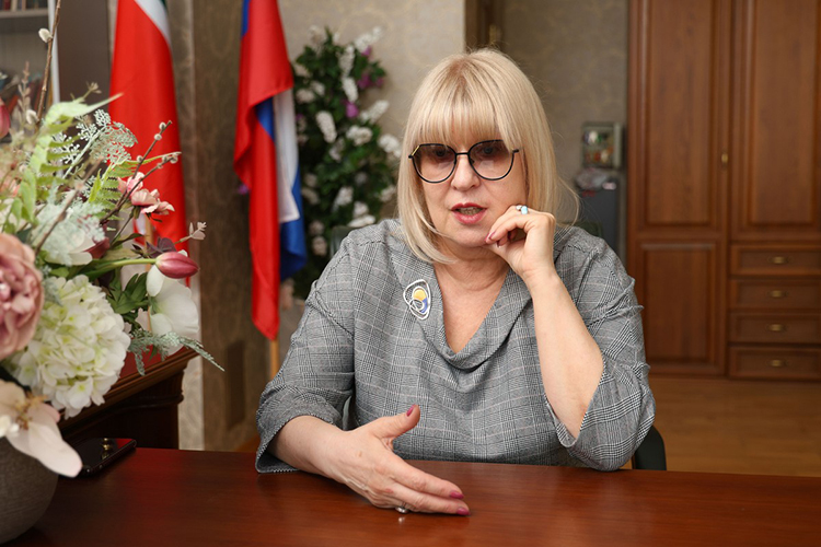 Галина Латышева: «Наша задача — развивать мышление во всём его многообразии: критическое, творческое, креативное»