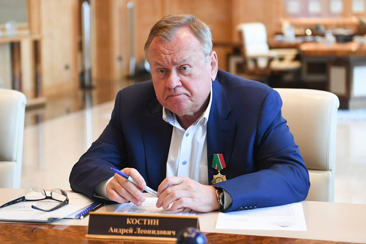 Визитом недели в Татарстане стал полностью непубличный приезд председателя правления банка ВТБ Андрея Костина