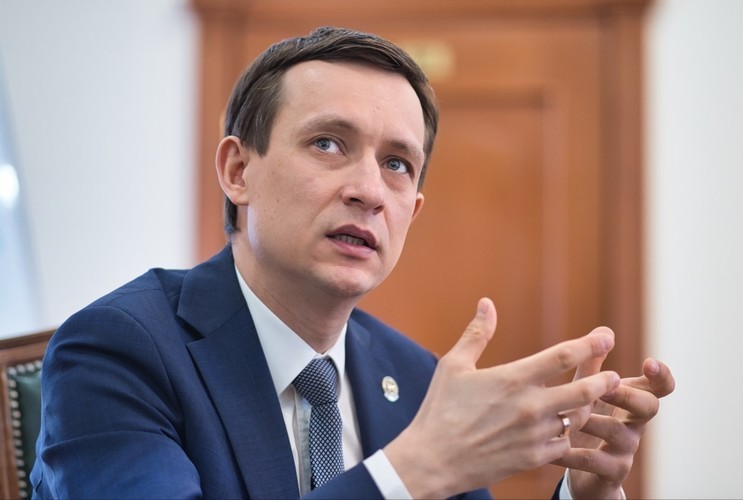 Глава минцифры РТ Айрат Хайруллин: «Татарстан снова стал первым в России — наша республика завершила 100% переход на передатчики отечественного производства»