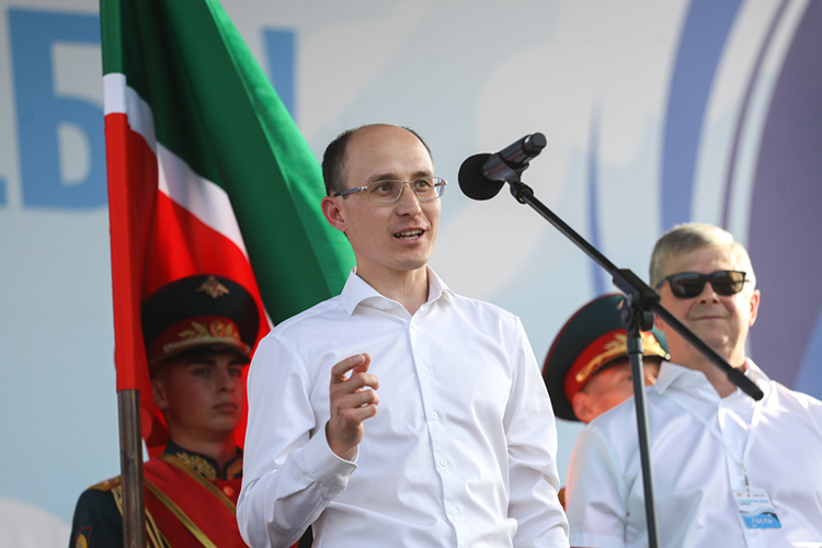 Рафаил Хайруллин: «Производственные мощности предприятия постоянно модернизируются. Внедряются цифровые технологии, создаются цифровые двойники, упрощающие проектирование и сборку вертолетов»