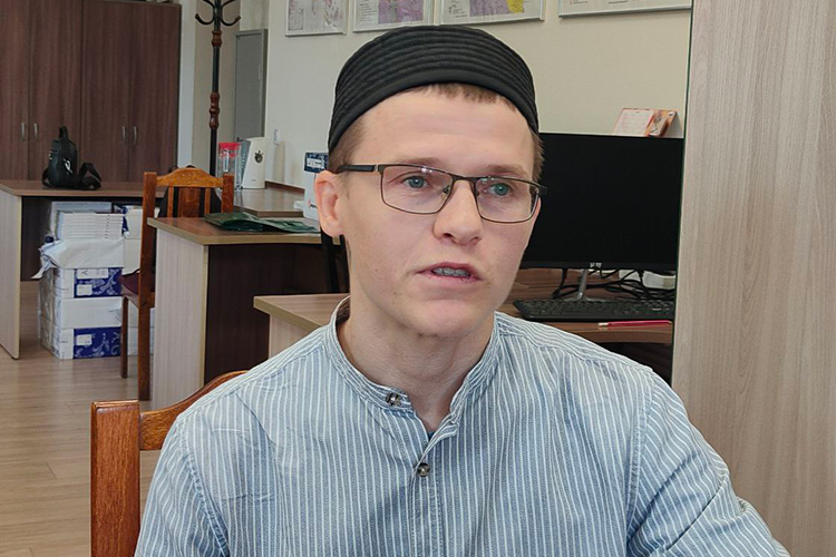 Анвар Аксанов — старший научный сотрудник центра исследований Золотой Орды и татарских ханств Института истории им. Марджани
