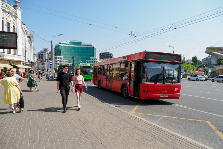 «В день совершается порядка 700 тысяч поездок. Поэтому мы считаем, что более четверти населения регулярно пользуются общественным транспортом»