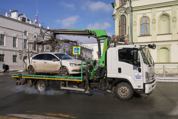 «Количество эвакуаторов, которые есть в распоряжении ГАИ, не могут в один момент охватить весь город»