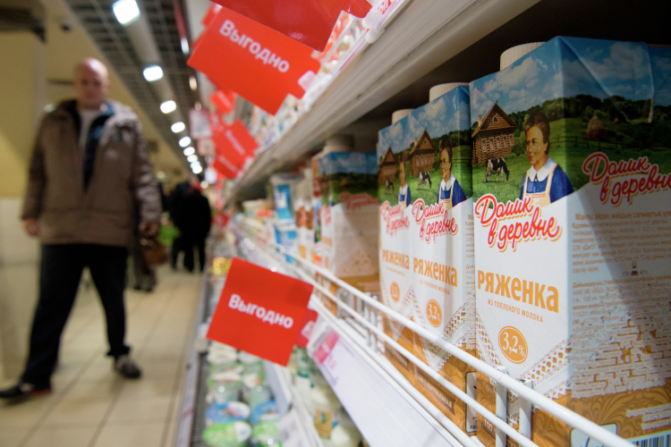 Первое место стране сохранила компания «Вимм-Билль-Данн» (PepsiCo), впервые преодолевшая планку по выручке в 152 млрд рублей (+11,2% к показателям 2023 года), в том числе за счет роста своего сыродельного производства