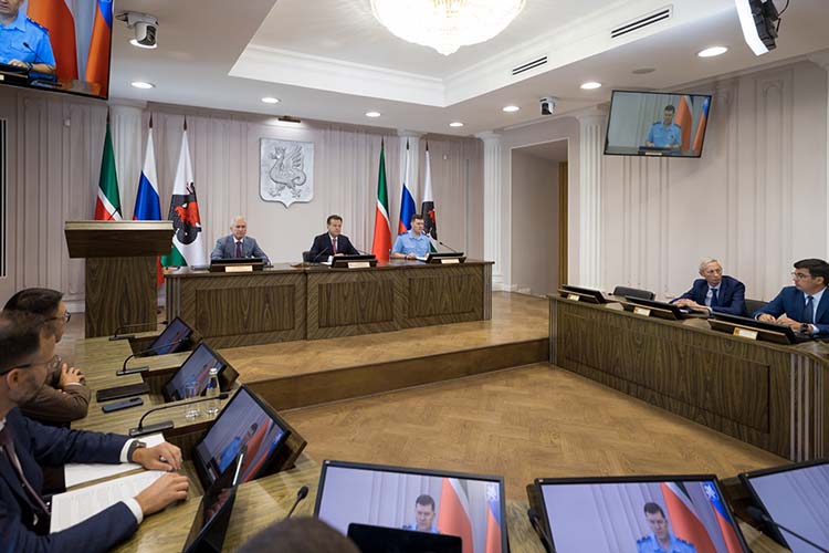 Сегодня прокурор РТ Альберт Суяргулов представил нового прокурора Казани — им по приказу 1 августа на пять лет стал Ильдар Исмагилов