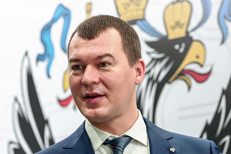 Михаил Дегтярев наводит шорох в российском футболе. Сначала он объявил об изменении лимита на легионеров в РПЛ, а теперь заговорил об идее потолка зарплат для клубов