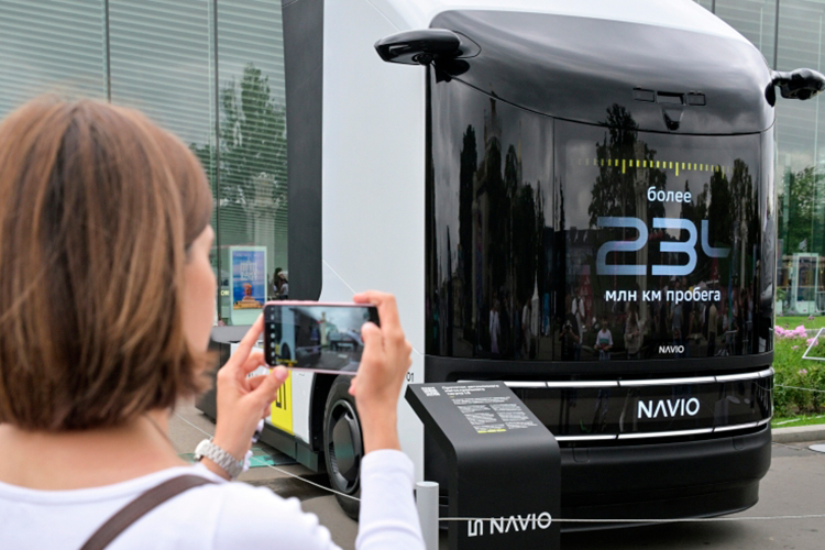Стартап появился в 2020-м как разработчик технологий автономного вождения и продуктов на основе искусственного интеллекта (ИИ)