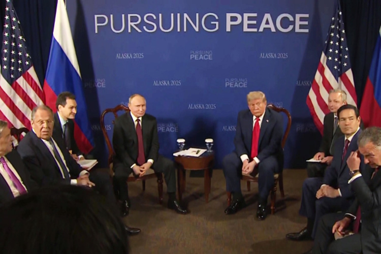 Трамп заявил: «Мы не смогли найти полного понимания, к сожалению, пока сделки нет». Хотя «сегодня мы достигли существенного прогресса»