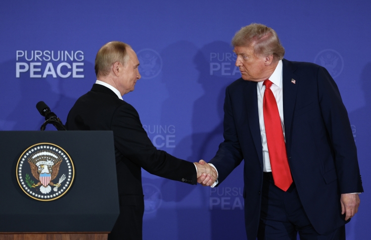 «По мнению Трампа, Путин и Зеленский заинтересованы в его участии во время возможной встречи Москвы и Киева»