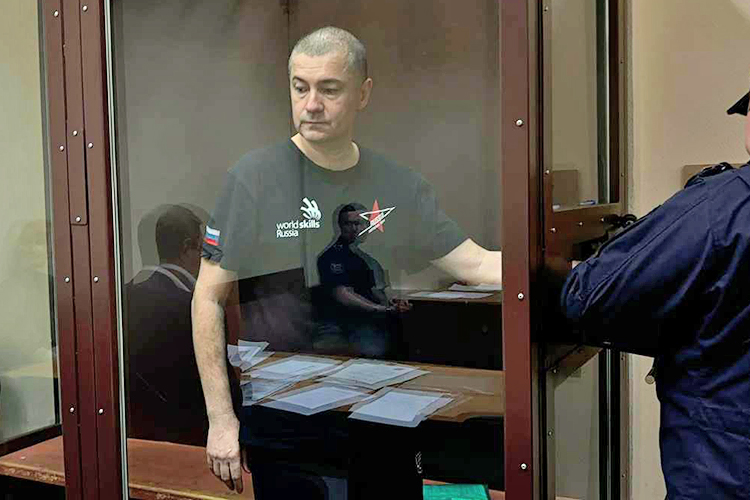 20 июня 2024 года Уразова и руководителя аппарата агентства Данира Мухаметзянова арестовали по обвинению в мошенничестве в особо крупном размере при получении грантов в виде субсидий от минпросвещения РФ и Роструда