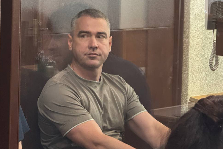 Экс-начальник отдела следственного комитета России по Приволжскому району Эдуард Закиров