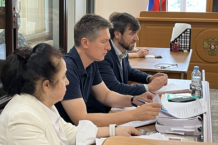 Адвокаты